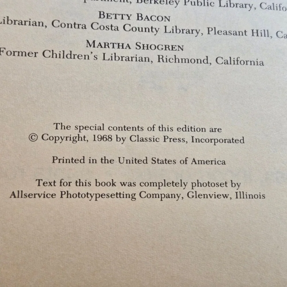 Classic Press Books Swiss Family Robinson Robin Hood Set 2
Vtg Hardcover Books - Picture 9 of 16